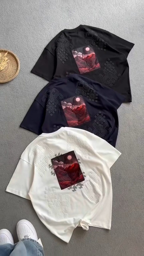 T-shirt Moon 