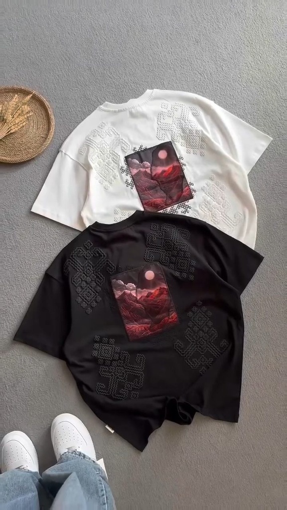 T-shirt Moon 